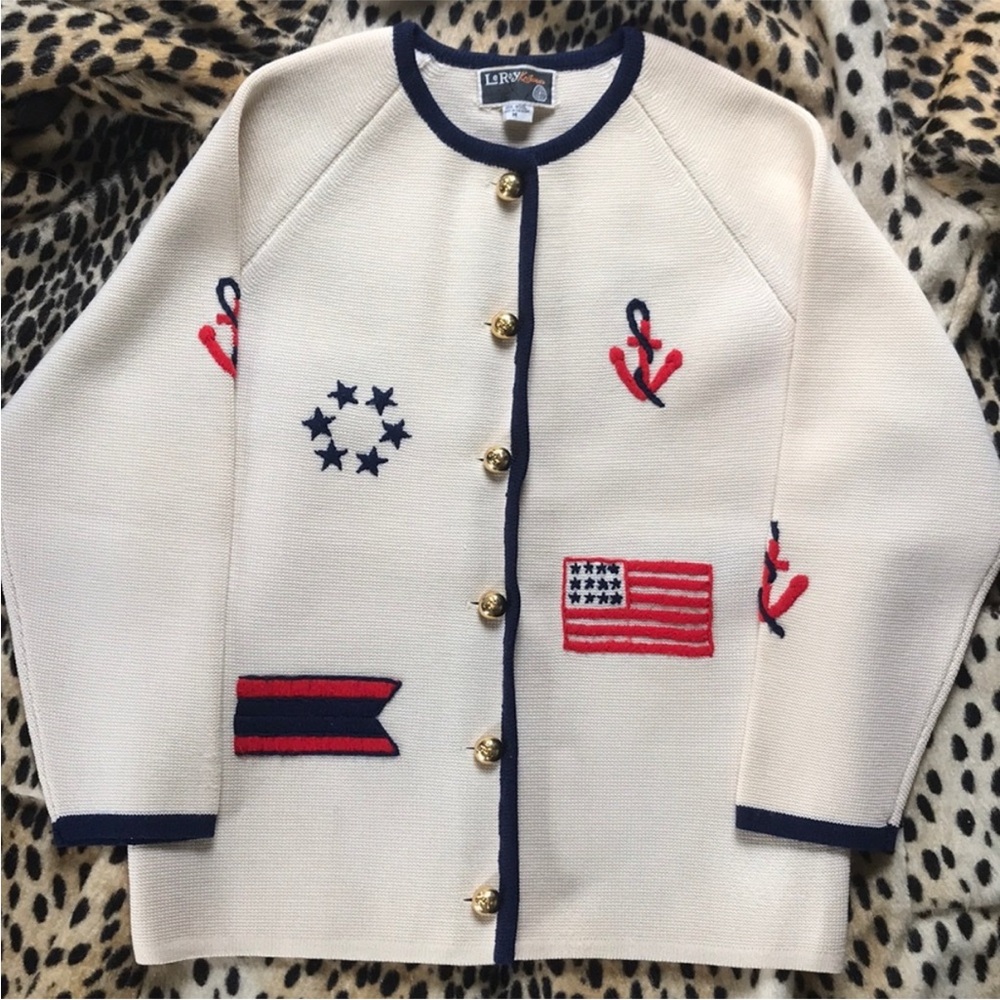 Le Roy knitwear Cream Cardigan with Gold Buttons
